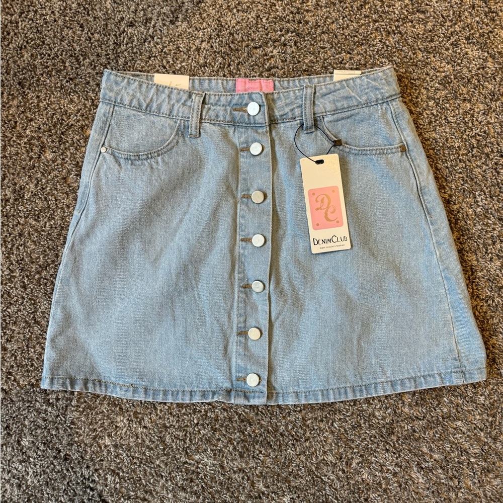 Light wash denim skirt